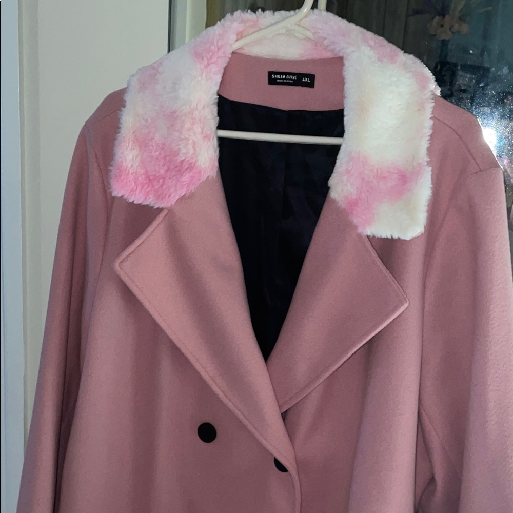 Shein Ladies Curvey Pink Pea Coat with Faux Fur Collar